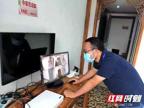 無畏前行 平面設計師在隔離一線的創作紀事